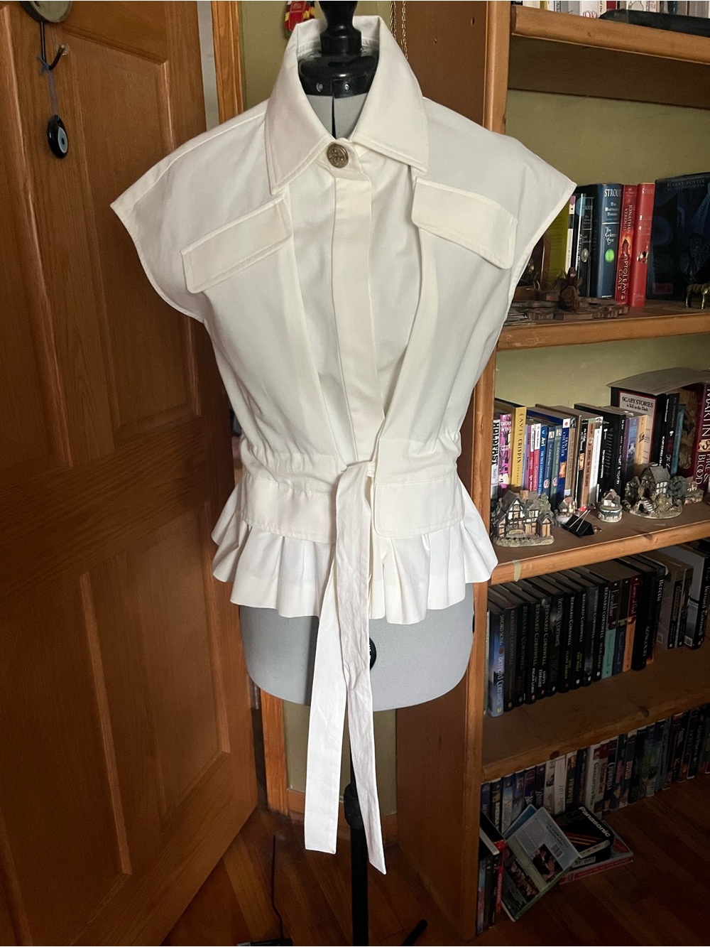Max & Moi Paris Sleeveless White Peplum Tie-Waist Top